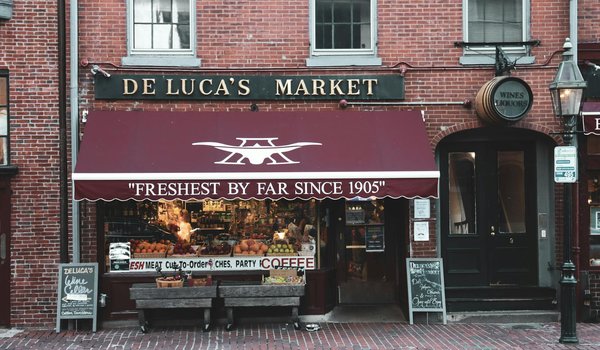 Essential Tips for Caring for Oak Worktops in Your UK Kitchen: A Complete Guide